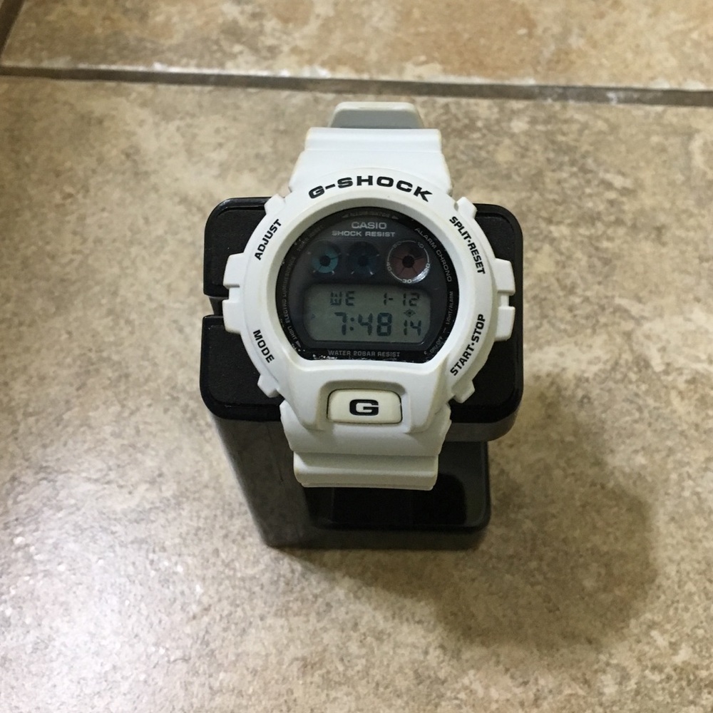 G-shock  watch (white )